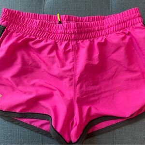 Under Armour Pink Athletic Shorts Lightweight Moisture-Wicking! Like new!🩷